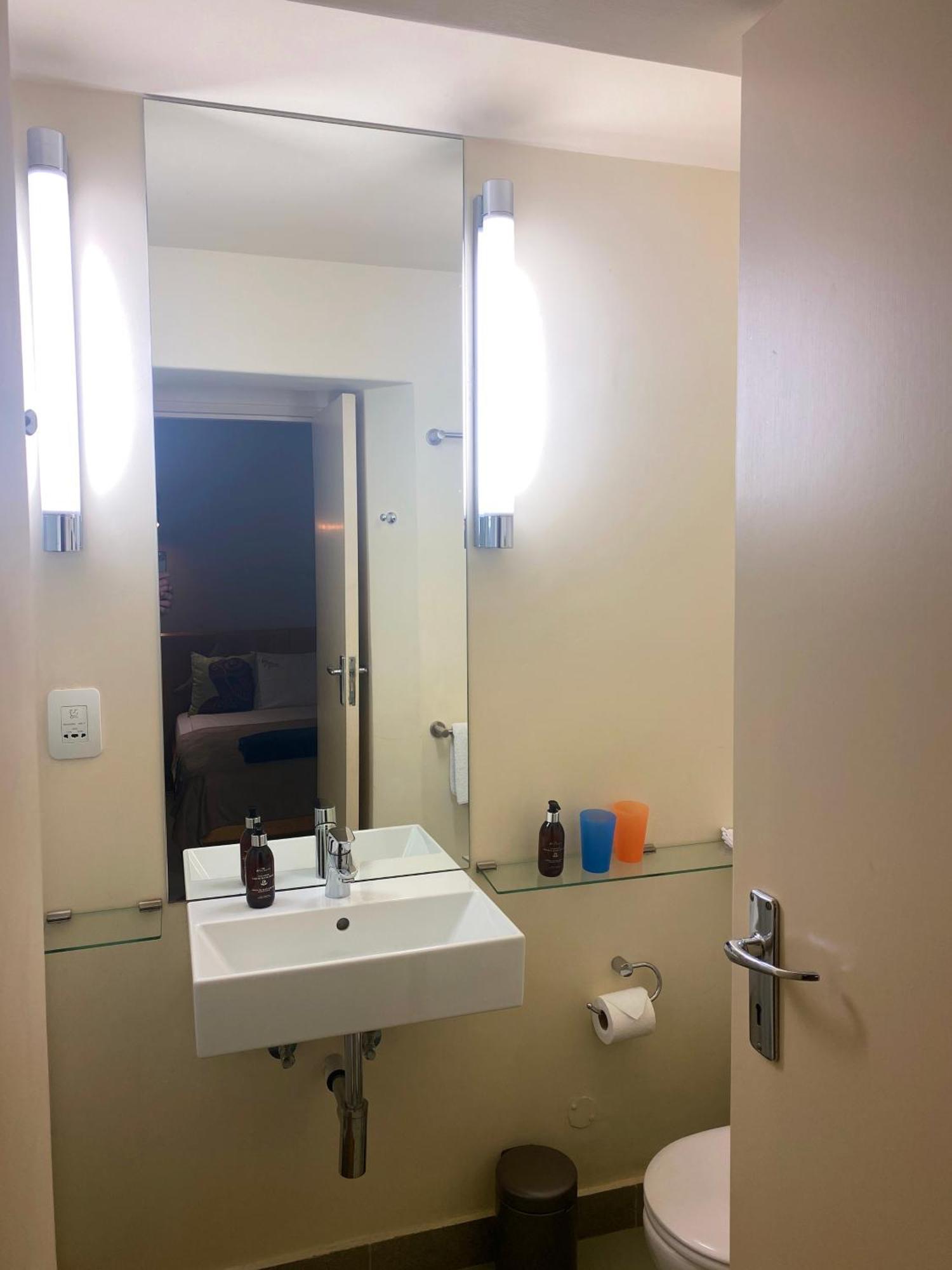 Lezard Bleu Guest House Cape Town Luaran gambar